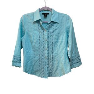 2/$30 Anne Carson Shirt Womens Petite Small Blue Linen Eyelet Embroidered Button